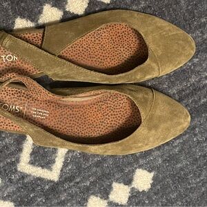 Toms Green Suede Flats with Rounded Toe